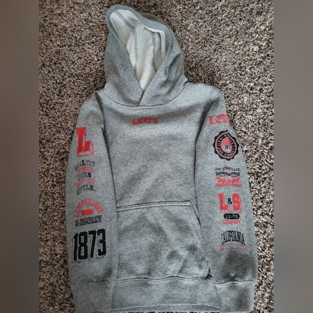 Boys size 7 Levi's hoodie
